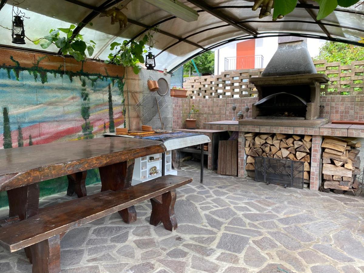 Clua Holiday House Porto Ceresio Zewnętrze zdjęcie